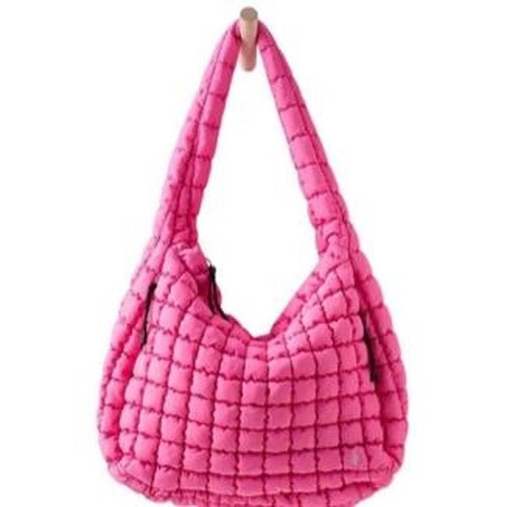 NWT FP Movement Movement Quilted Carry All in hot pink w/ quilted square pattern
